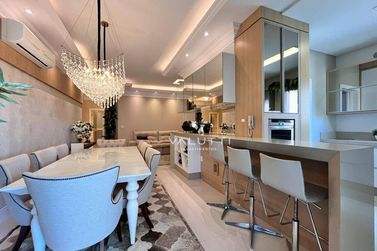 Apartamento &agrave; venda - 200m&sup2; - Meia Praia