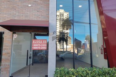Sal&atilde;o Comercial para alugar - 157m&sup2; - Centro