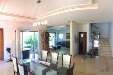 Sobrado &agrave; venda - 430m&sup2; - Condom&iacute;nio Residencial Village Igua&ccedil;u