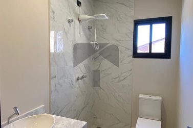Sobrado &agrave; venda - 215m&sup2; - Yolanda