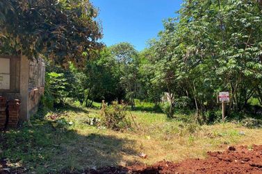 Terreno &agrave; venda - 360m&sup2; - Maracan&atilde;