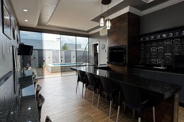 Casa &agrave; venda - 615m&sup2; - Vila Shalon