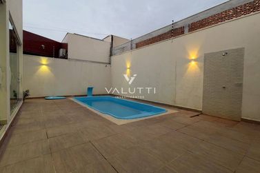Sobrado &agrave; venda - 238m&sup2; - Jardim Lind&oacute;ia