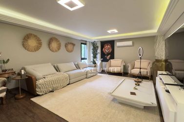 Sobrado &agrave; venda - 474m&sup2; - Condom&iacute;nio Vila Residencial B