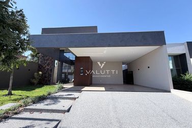 Casa &agrave; venda - 212m&sup2; - Condom&iacute;nio Residencial Safira