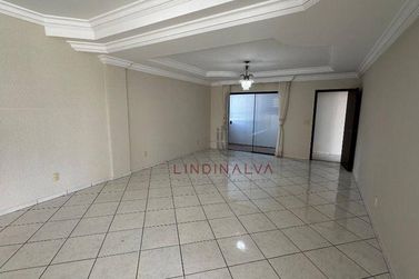 Apartamento para alugar - 400m&sup2; - Centro