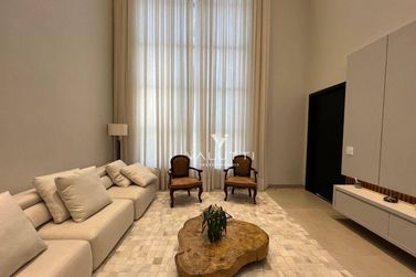 Sobrado &agrave; venda - 277m&sup2; - Condom&iacute;nio Residencial Safira