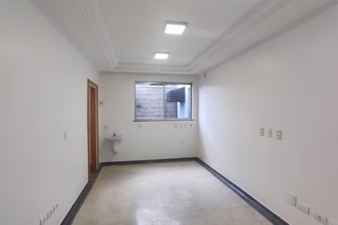 Sala Comercial &agrave; venda - 839m&sup2; - Centro