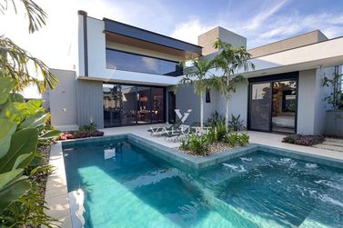 Casa &agrave; venda - 251m&sup2; - Royal Boulevard Yacht Residence e Resort