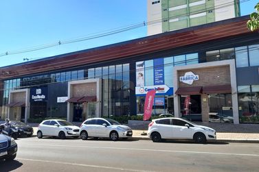 Sal&atilde;o Comercial para alugar - 157m&sup2; - Centro