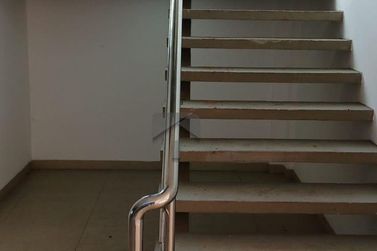 Sobrado &agrave; venda - 180m&sup2; - Jardim Naipi