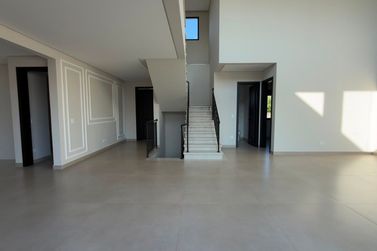 Sobrado &agrave; venda - 417m&sup2; - Condom&iacute;nio &Aacute;guas Claras