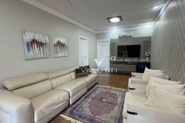 Sobrado &agrave; venda - 609m&sup2; - Condom&iacute;nio Residencial Castel Franco