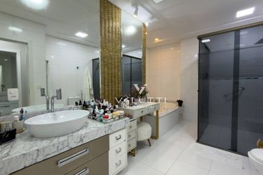 Sobrado &agrave; venda - 609m&sup2; - Condom&iacute;nio Residencial Castel Franco