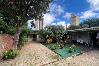 Terreno &agrave; venda - 900m&sup2; - Centro