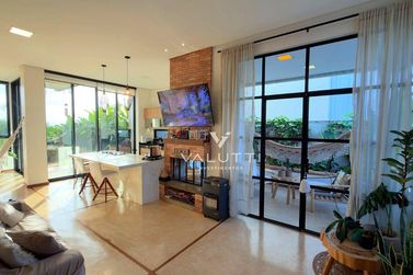 Sobrado &agrave; venda - 240m&sup2; - Condom&iacute;nio Terras Alpha I