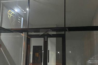 Sal&atilde;o Comercial para alugar - 157m&sup2; - Centro