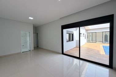 Casa &agrave; venda - 216m&sup2; - Condom&iacute;nio Residencial Vale Verde