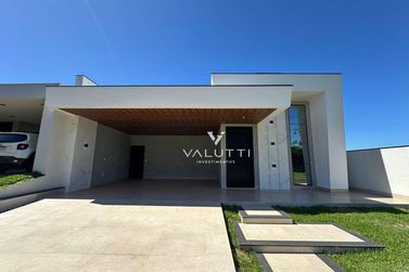 Casa &agrave; venda - 189m&sup2; - Condom&iacute;nio Residencial Safira