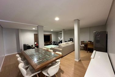 Sobrado &agrave; venda - 375m&sup2; - Condom&iacute;nio Terras Alpha II