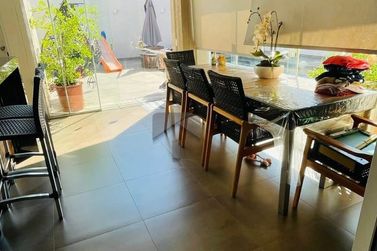 Casa &agrave; venda - 200m&sup2; - Lancaster