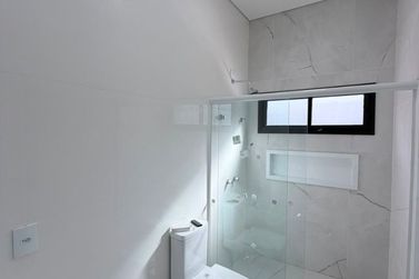 Casa &agrave; venda - 216m&sup2; - Condom&iacute;nio Residencial Vale Verde