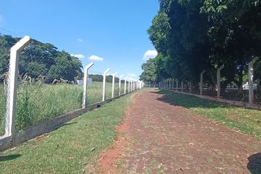 Ch&aacute;cara &agrave; venda - 150m&sup2; - Mata Verde