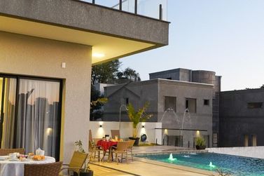 Casa &agrave; venda - 670m&sup2; - Tr&ecirc;s Fronteiras