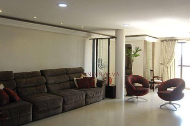 Apartamento &agrave; venda - 469m&sup2; - Centro