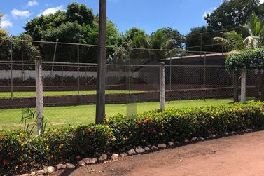 Ch&aacute;cara &agrave; venda - 1200m&sup2; - Lote Grande