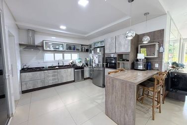 Sobrado &agrave; venda - 206m&sup2; - Condom&iacute;nio Terras Alpha I