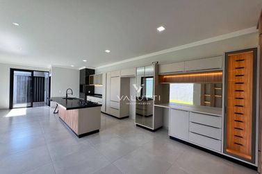 Casa &agrave; venda - 163m&sup2; - Condom&iacute;nio Residencial Villa Margarezi