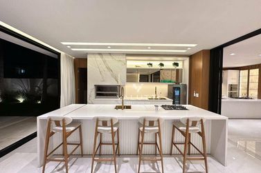 Sobrado &agrave; venda - 472m&sup2; - Condom&iacute;nio Residencial Esmeralda