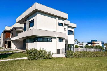 Sobrado &agrave; venda - 325m&sup2; - Condom&iacute;nio Terras Alpha I