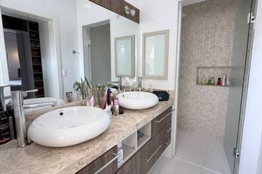 Sobrado &agrave; venda - 206m&sup2; - Condom&iacute;nio Terras Alpha I