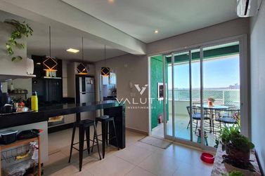 Apartamento &agrave; venda - 131m&sup2; - Edif&iacute;cio Residencial Esmeralda