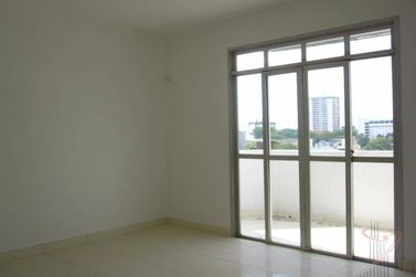 Apartamento &agrave; venda - 133m&sup2; - Centro