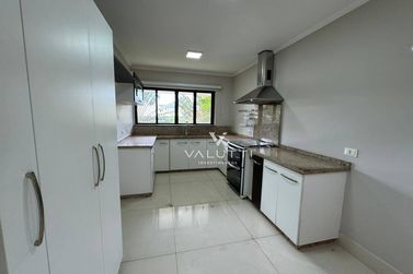 Casa &agrave; venda - 382m&sup2; - Condom&iacute;nio Vila Residencial B