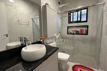 Casa &agrave; venda - 150m&sup2; - Condom&iacute;nio Residencial Igua&ccedil;u