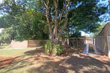 Ch&aacute;cara &agrave; venda - 150m&sup2; - Mata Verde