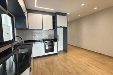 Sobrado para alugar - 240m&sup2; - Yolanda