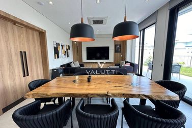 Sobrado &agrave; venda - 385m&sup2; - Condom&iacute;nio Horizontal Quinta do Sol