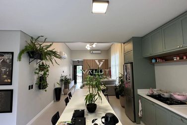 Casa &agrave; venda - 150m&sup2; - Condom&iacute;nio Residencial Igua&ccedil;u