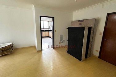 Apartamento &agrave; venda - 127m&sup2; - Centro