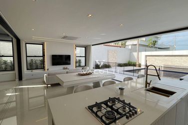 Sobrado &agrave; venda - 472m&sup2; - Condom&iacute;nio Residencial Esmeralda