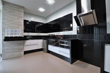 Casa &agrave; venda - 251m&sup2; - Condom&iacute;nio Residencial Arco di Roma