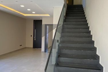 Sobrado &agrave; venda - 215m&sup2; - Yolanda