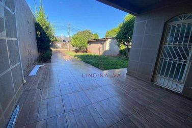 Sobrado para alugar - 100m&sup2; - Loteamento Lind&oacute;ia