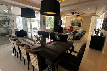 Sobrado &agrave; venda - 750m&sup2; - Condom&iacute;nio Residencial Castel Franco