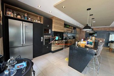 Sobrado &agrave; venda - 397m&sup2; - Condom&iacute;nio Residencial Village Igua&ccedil;u
